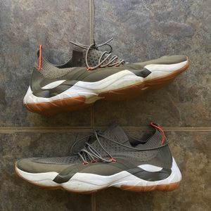 Reebok fusion dmx olive size 11